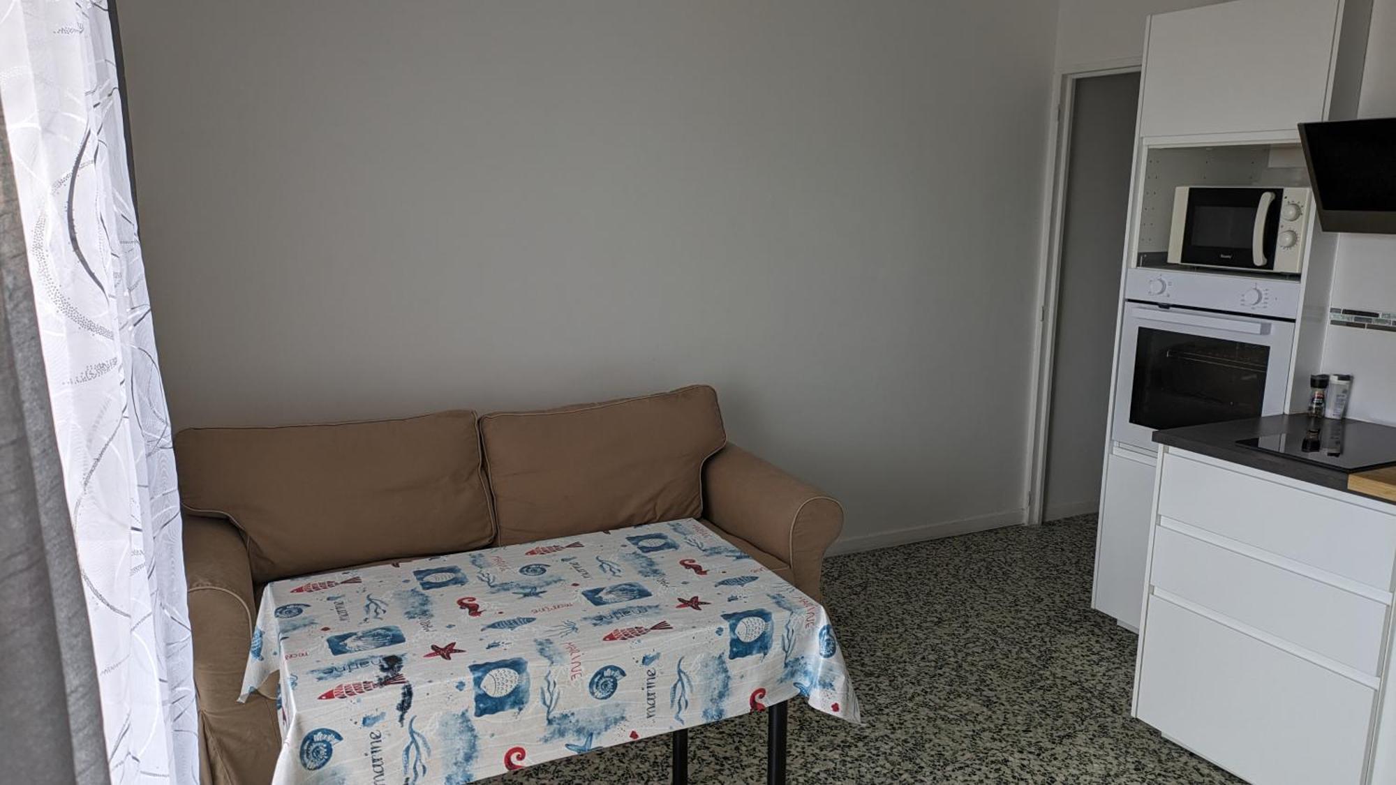Studio Avec Coin Nuit, 100 M De La Mer Le Lavandou Εξωτερικό φωτογραφία
